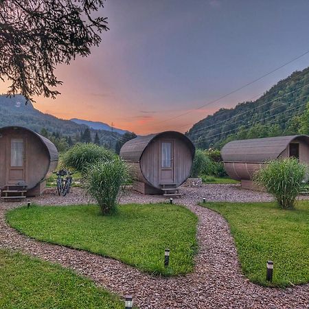 4 Elements Glamping & Apartments ブレッド エクステリア 写真